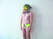 Finn boldogság neon fényekben