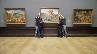   - A nagy múzeum - Das große Museum/The Great Museum