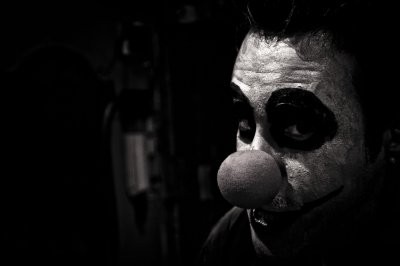   - Egy őrült szerelem balladája - Balada triste de trompeta