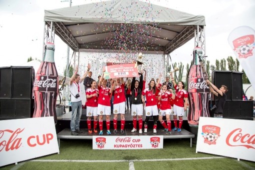 Coca-Cola CUP  - A középiskolás lányok egyre jobban szeretnek focizni - Coca-Cola CUP