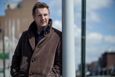   - Sírok között - A Walk Among the Tombstones
