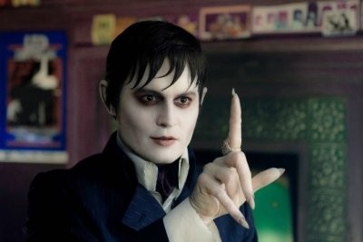   - Éjsötét árnyék - Dark Shadows